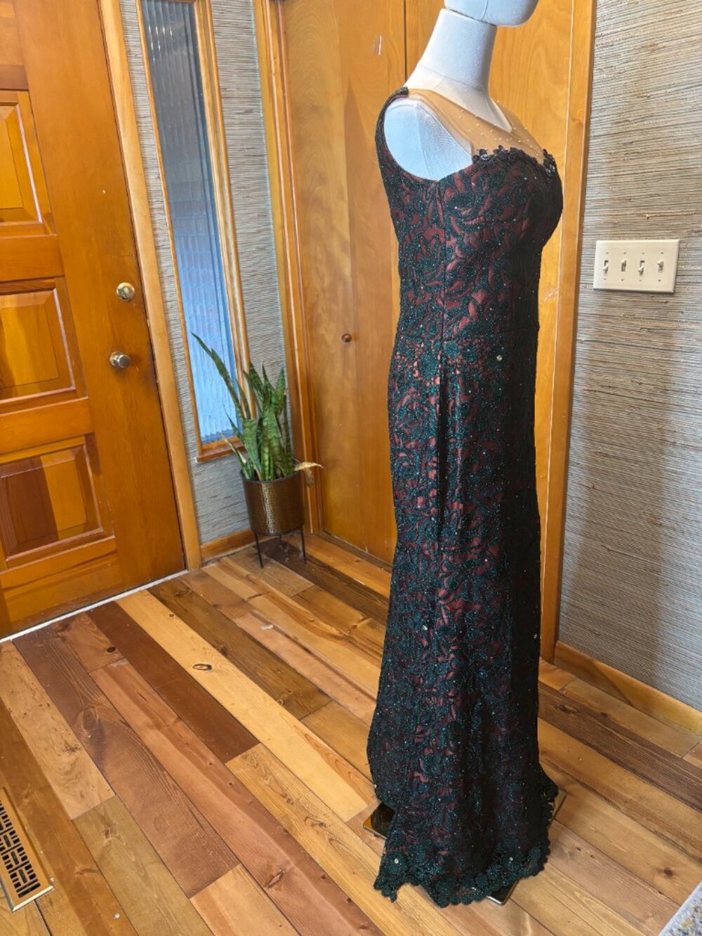 Custom Designed Gown - Picture 4 of 7